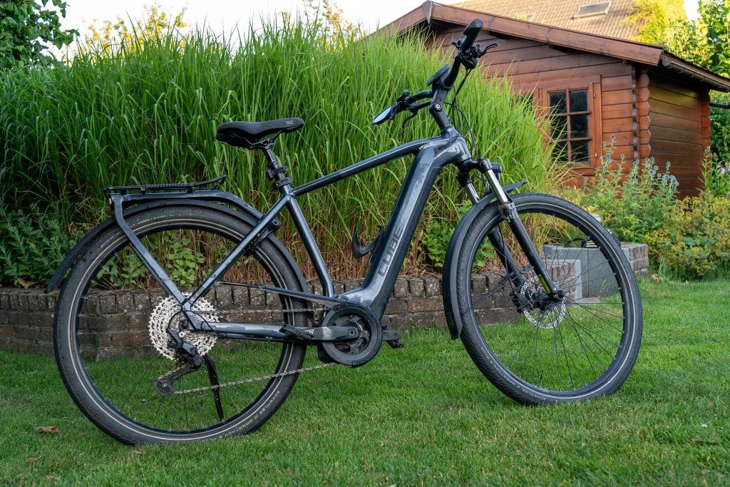 Cube hybrid touring 625 pro - elektrische herenfiets, Ophalen, Gebruikt, Cube, 50 km per accu of meer
