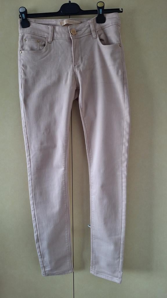Beige lange broek recht model middenhoge taille maat 38, Kleding | Dames, Maat 38/40 (M), Beige, Ophalen of Verzenden, Zo goed als nieuw