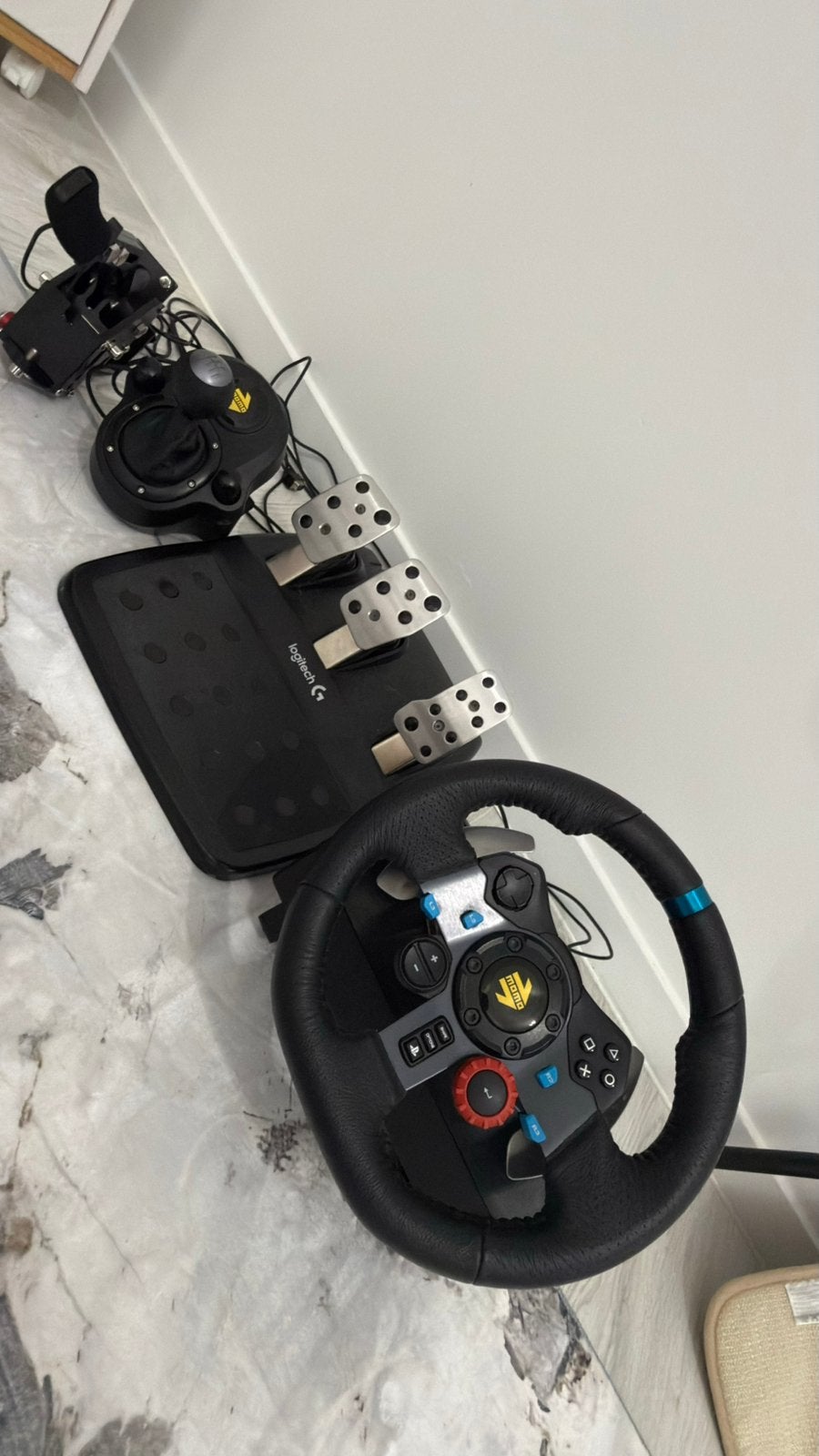 Logitech G29 Complete Set + Shifter + Handrem (PS5/PS4/PC), Ophalen, Zo goed als nieuw, Stuur of Pedalen