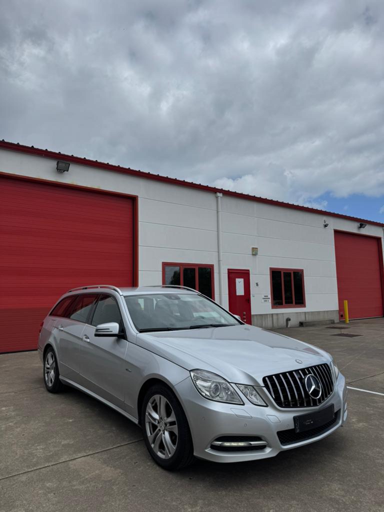 Mercedes E200 avantgarde 2012 led/xenon/navi/pdc, Euro 5, Zwart, Leder, Bedrijf
