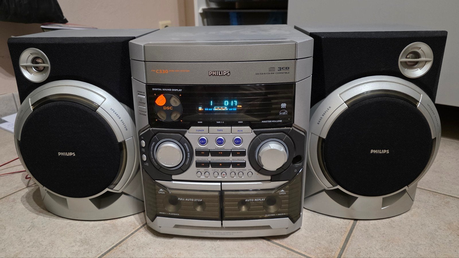 Philips C330 Mini HiFi Systeem – Complete Stereo Set met AUX, Audio, Tv en Foto, Ophalen, Gebruikt, Met cd-speler