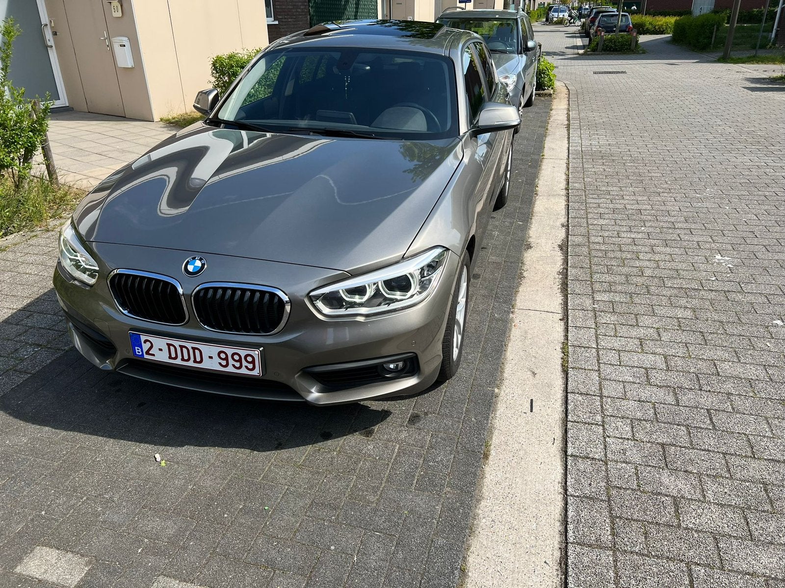 Bmw 118i 2017 en excellent état, Autos, BMW, 100 kW, Achat, Beige, 5 portes