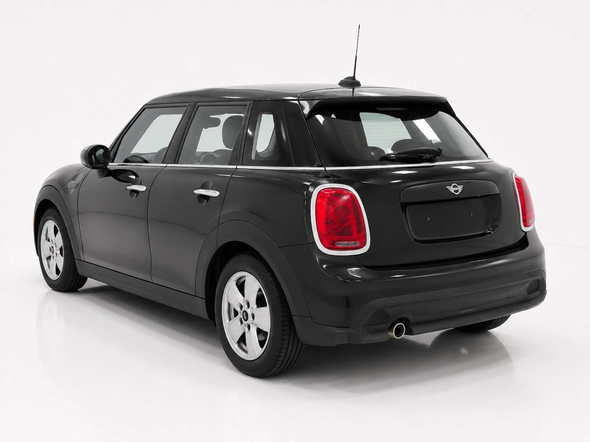 Mini Cooper One 1.5 Benzine Garantie EURO 6d, Auto's, 135 pk, Stof, Gebruikt, Zwart