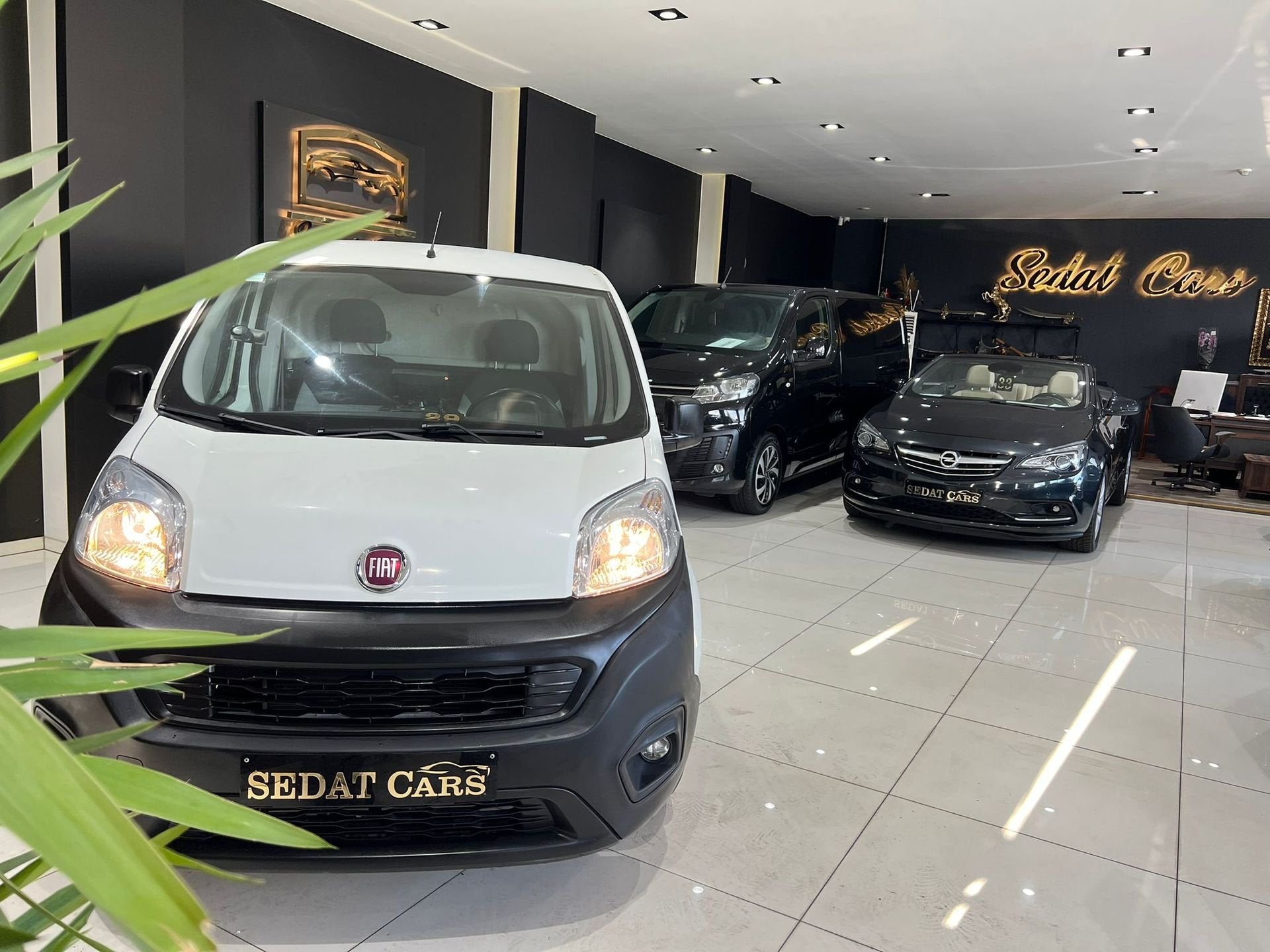 FIAT FIORINO PROFESSIONAL 1.4 BENZINE EURO 6D LICHT VRACHT, Voorwielaandrijving, 4 deurs, Euro 6, Wit