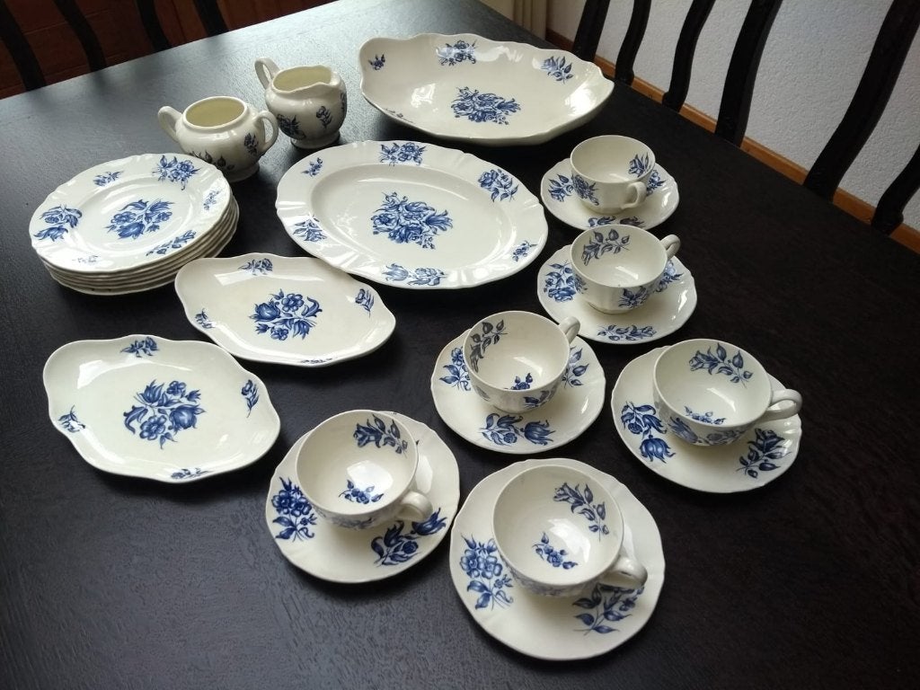 Antiek porseleinen servies (Regout), Antiek en Kunst, Ophalen