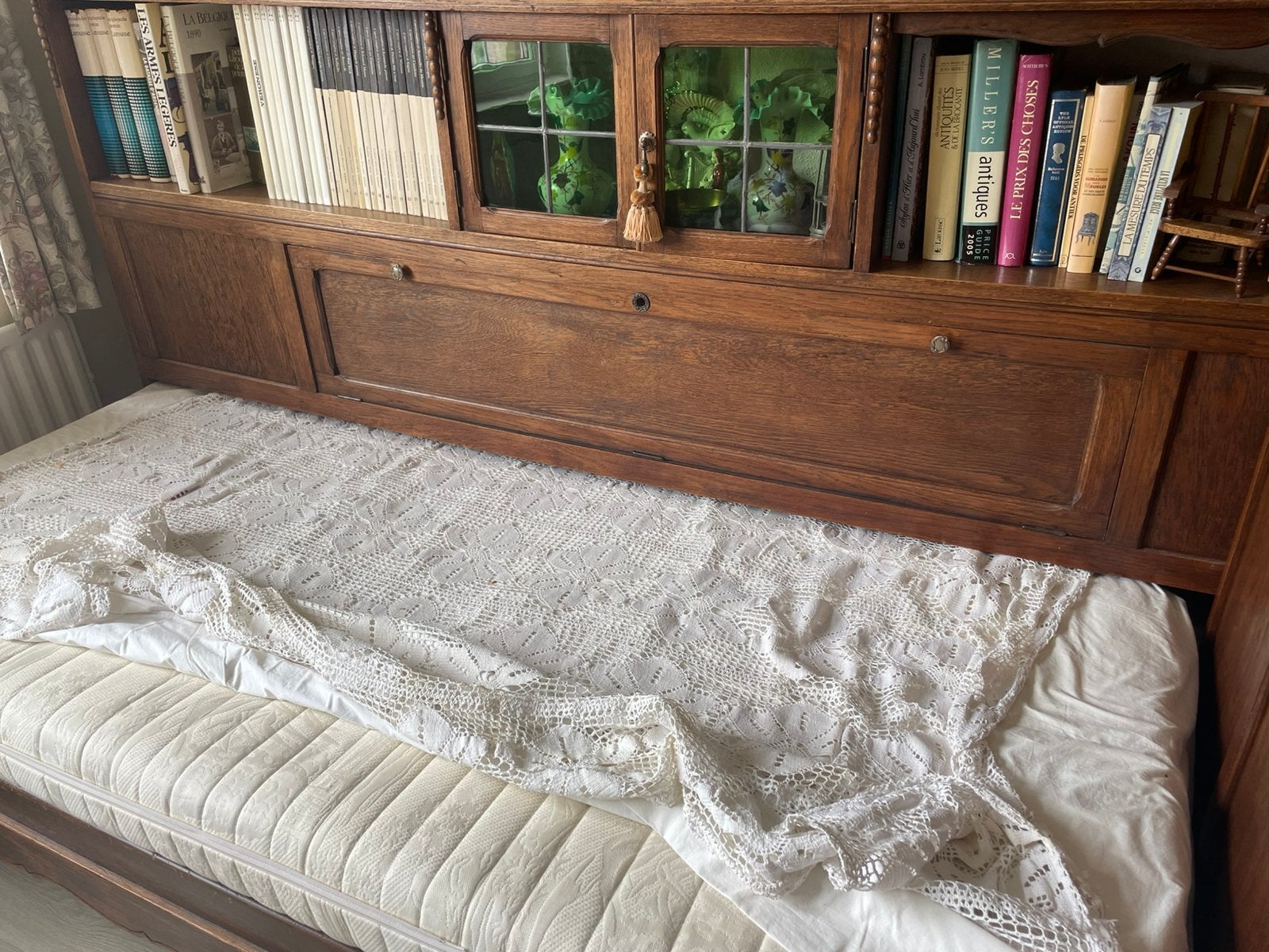 Chambre en Chêne Foncé, Enlèvement