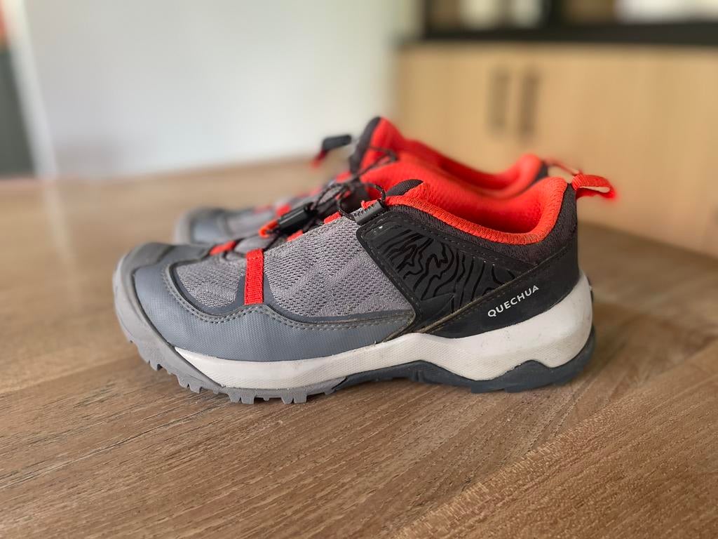 Wandelschoenen Quechua maat 36, Kinderen en Baby's, Kinderkleding | Schoenen en Sokken, Sportschoenen, Ophalen of Verzenden, Zo goed als nieuw