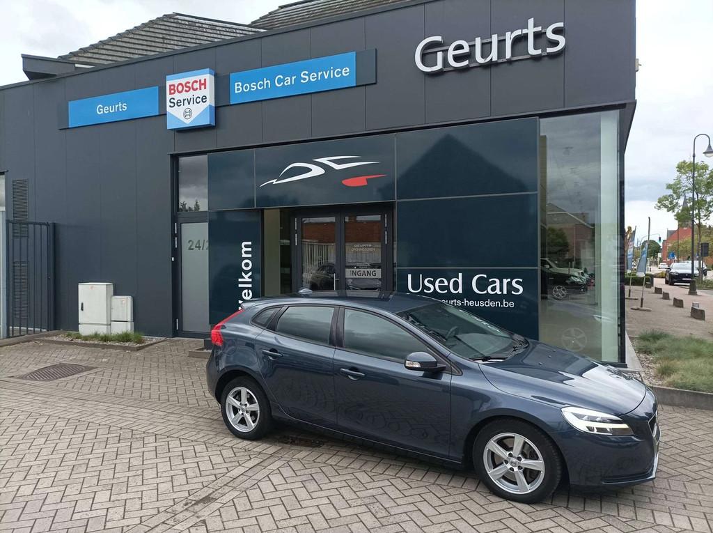 Volvo V40 V40 1.5 T2 Edition Geartronic GPF(EU6d-TEMP), Auto's, Gebruikt, Zwart, 4 cilinders, Blauw
