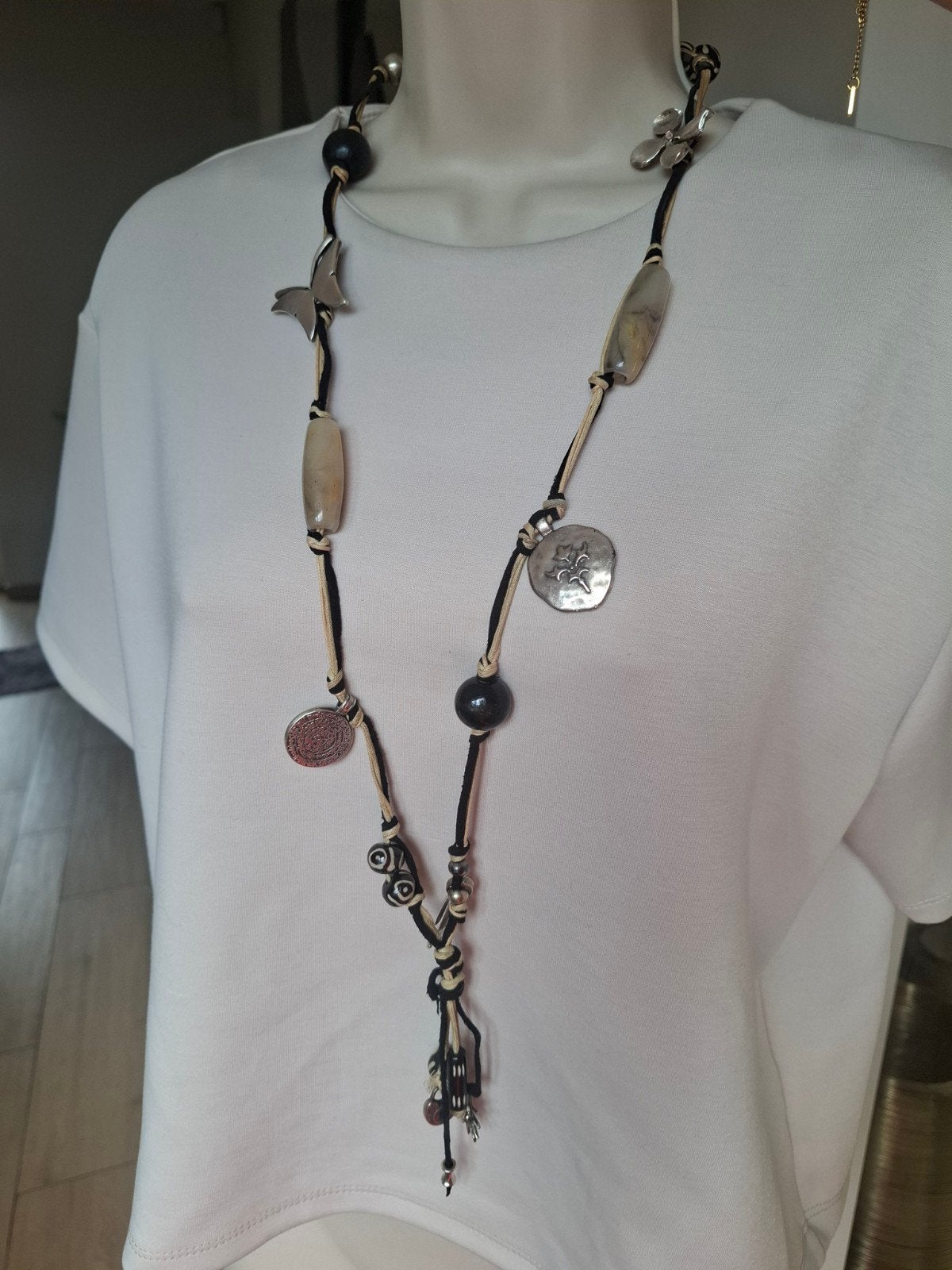 collier sautoir corde perles larges breloques, Enlèvement ou Envoi, Comme neuf, Noir, Avec pendentif