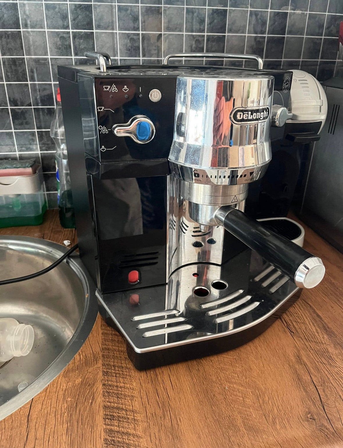 DeLonghi espressomachine, Ophalen, Zo goed als nieuw, Stoompijpje