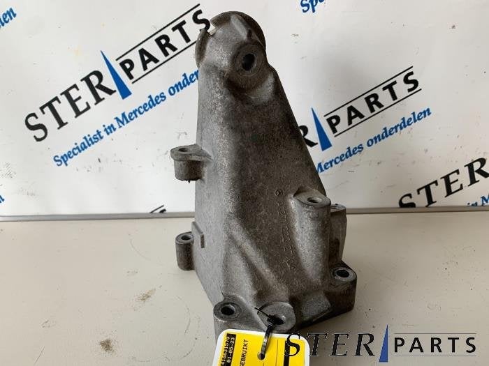 Support moteur d'un Mercedes E-Klasse, 3 mois de garantie, Utilisé, -, -