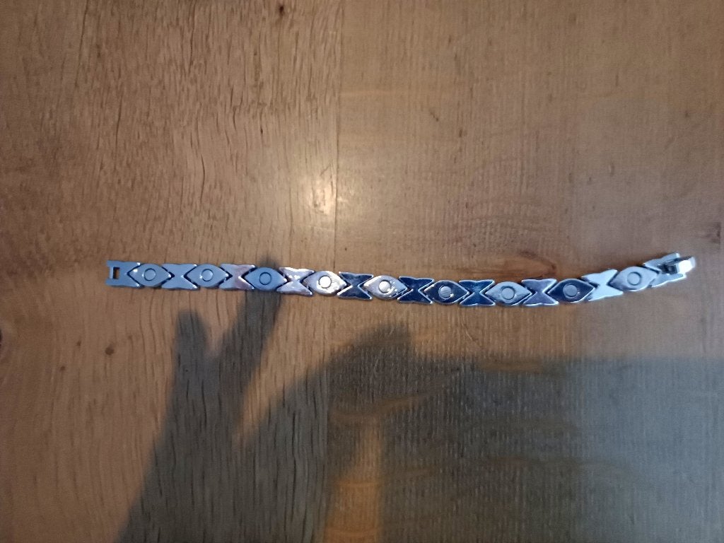 Superbe bracelet avec strass et aimants, Neuf, Enlèvement ou Envoi, Argent, Avec strass