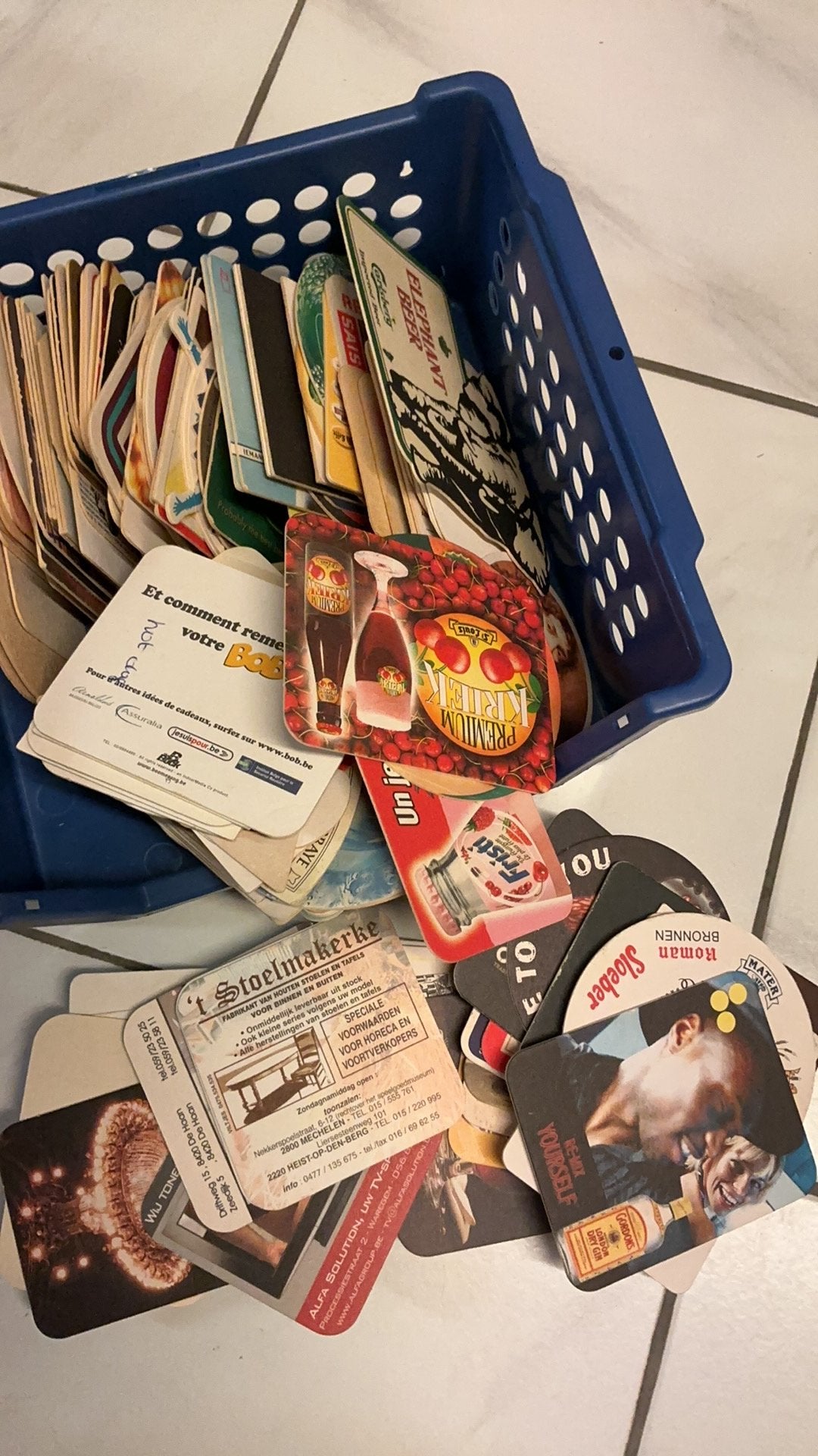 Cartes de bière, principalement belges, Enlèvement