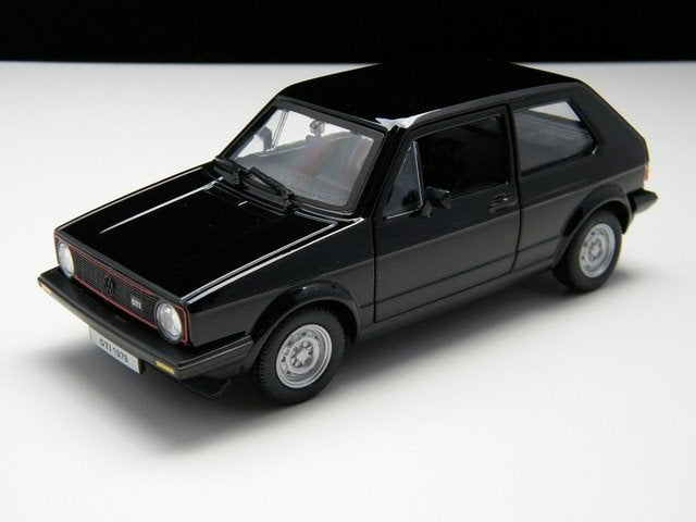 maquette de voiture Volkswagen Golf MK1 1979 — Bburago 1:24, Envoi, Neuf, Voiture