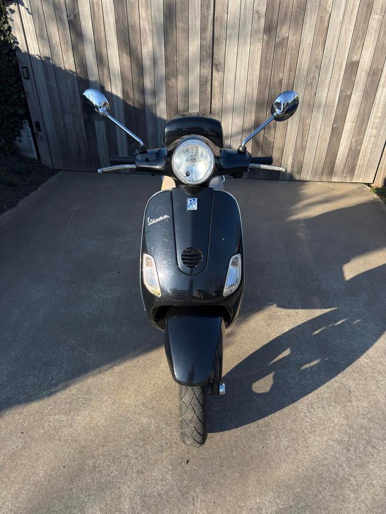 Piaggio LX 50 2 temps noir, Vélos & Vélomoteurs, Scooters | Piaggio, Utilisé, Autres modèles, Classe B (45 km/h), Deux-temps, Enlèvement
