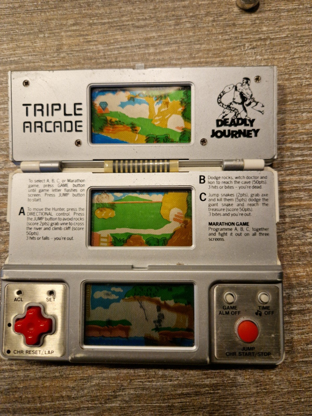 ZELDZAAM, "Triple Arcade Deadly Journey LCD Handheld, Games en Spelcomputers, Games | Nintendo Game Boy, Ophalen of Verzenden