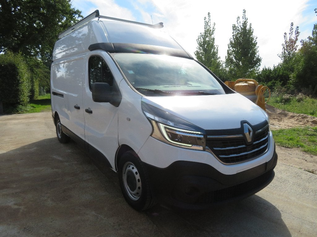 Renault Trafic 2.0dCi - Dakdrager - 144.883km - 2021 - €6d, Voorwielaandrijving, Dealer onderhouden, Stof, 4 cilinders