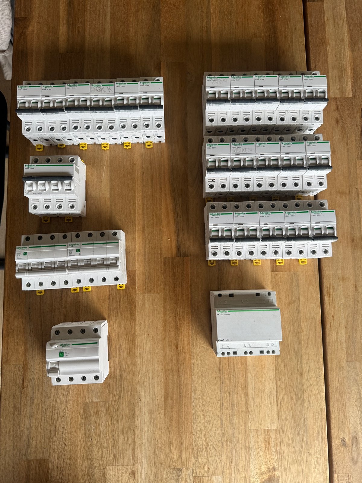 Lot installatiemateriaal, Enlèvement, Comme neuf