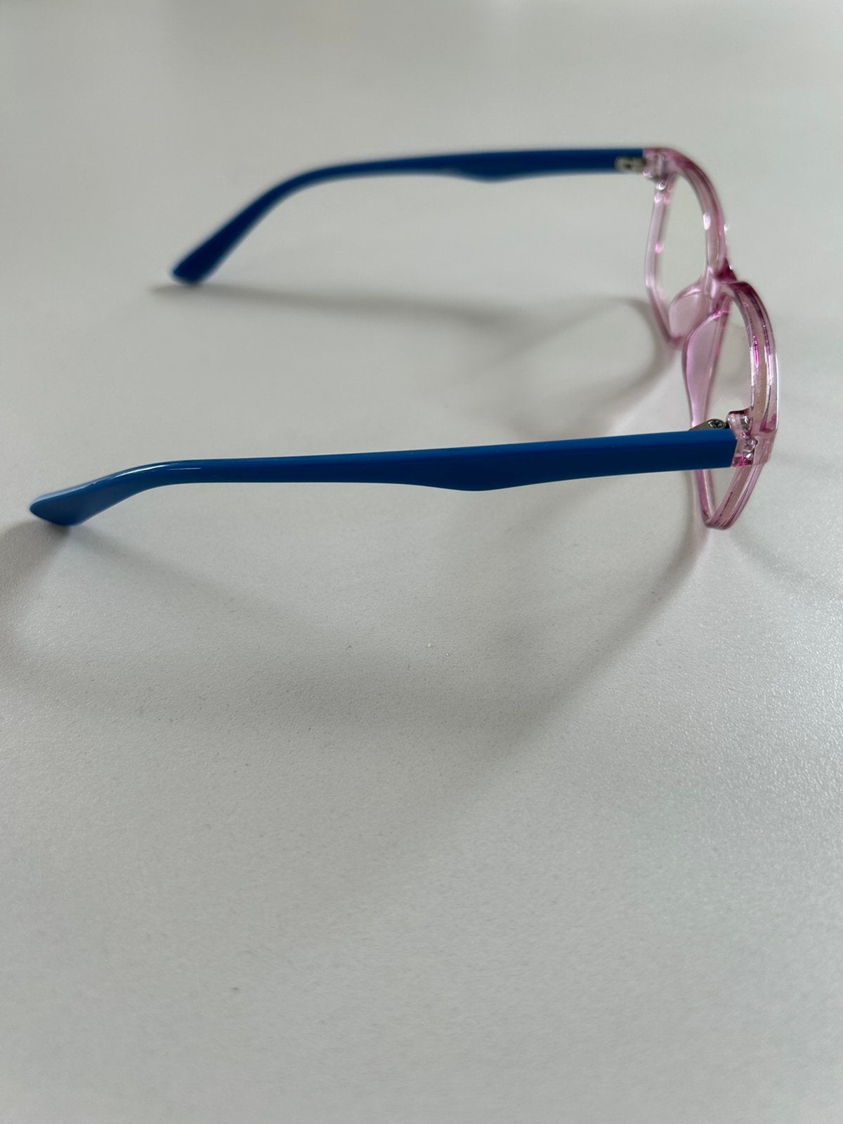 Blauw licht brilletje voor kind, Ophalen of Verzenden, Zo goed als nieuw, Overige typen, Overige kleuren