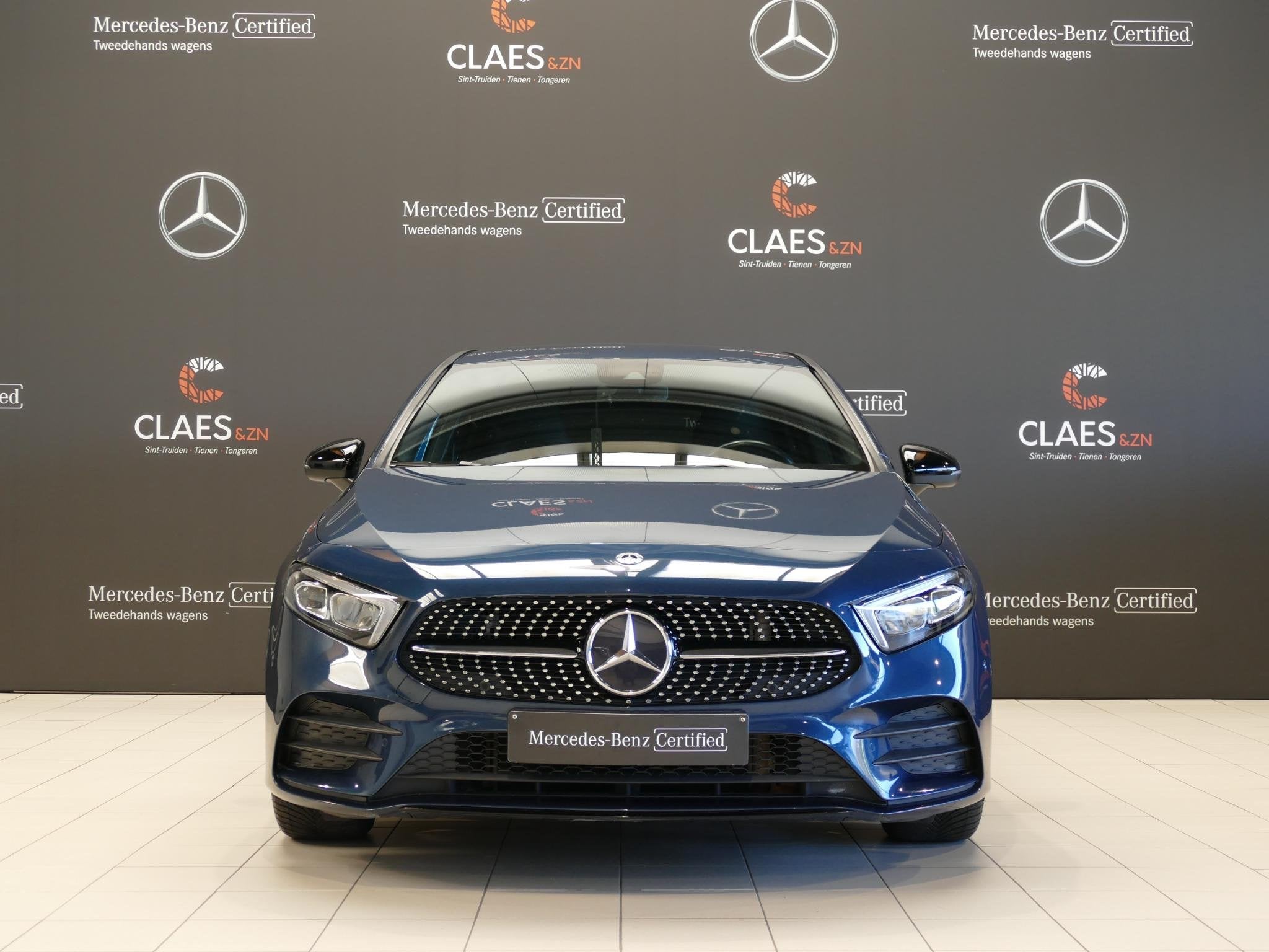 Mercedes-Benz A-Klasse 180d AMG-line DOS 8421, Autos, 116 ch, Noir, 5 portes, Automatique