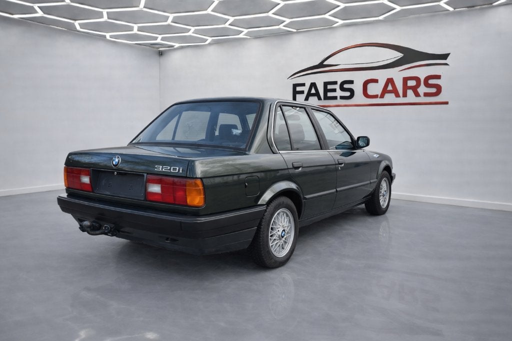Bmw 320 4 deurs automaat, 4 portes, Entreprise, Automatique, Tissu