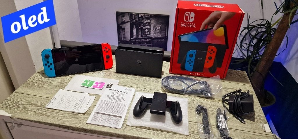 console nintendo switch oled (complete+garantie)poss.custom, Consoles de jeu & Jeux vidéo, Jeux | Nintendo Switch, Enlèvement ou Envoi