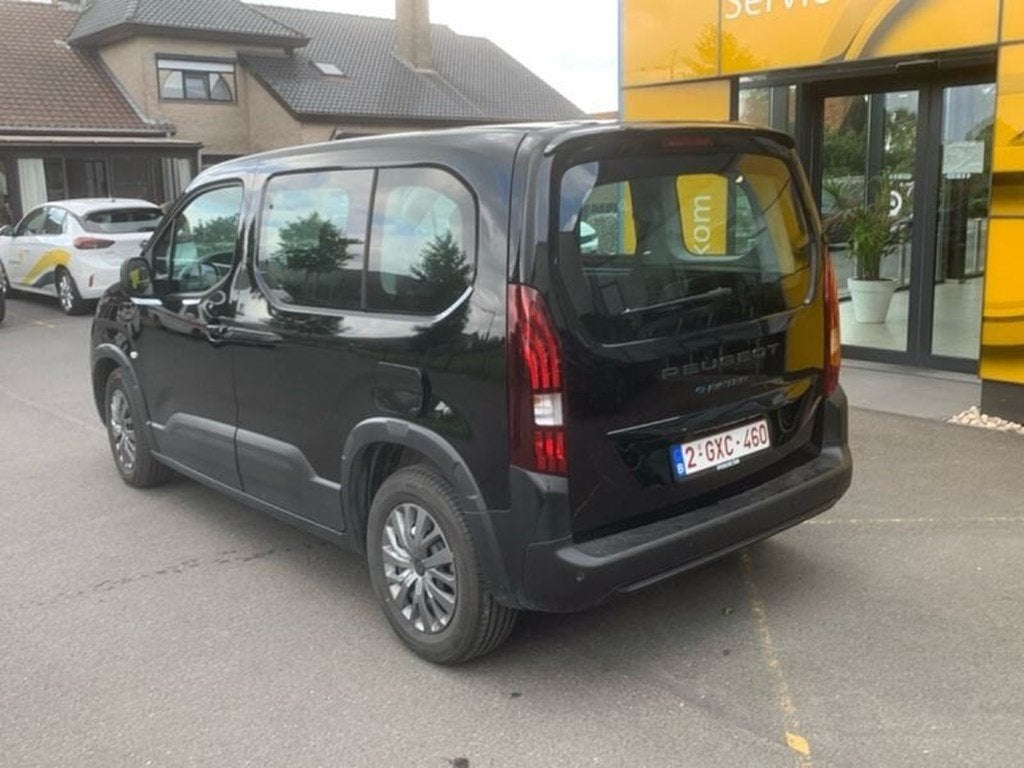 Peugeot Rifter 0 kWh, Active , parkeersensoren achter, acht, Monovolume, 136 pk, Zwart, 5 zetels