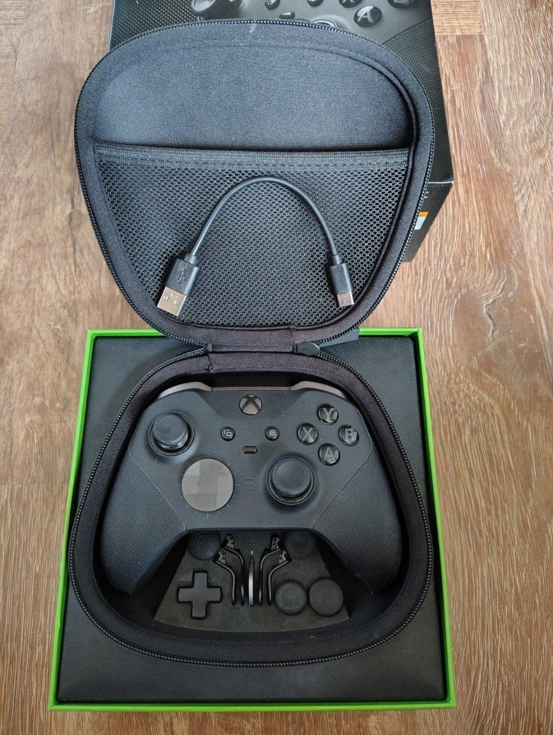 elite series 2 controler, Games en Spelcomputers, Spelcomputers | Xbox | Accessoires, Ophalen of Verzenden, Zo goed als nieuw