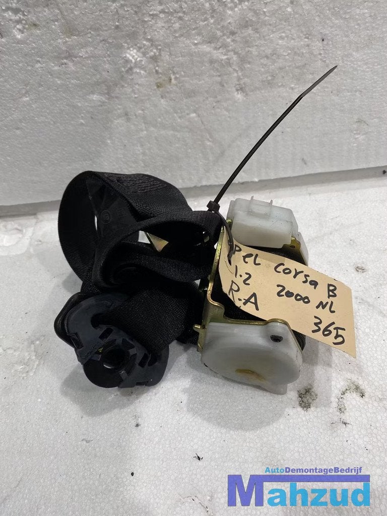 OPEL CORSA B Rechts achter gordel 1994-1999 90387488, Fabrikant BV, Gebruikt, Info@fabrikant.eu, Fabrikantstraat 1
1000 AA  Amsterdam, NL