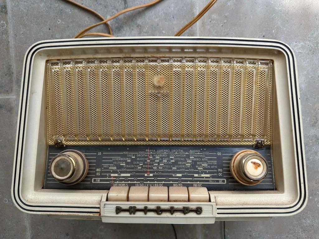 vintage radio Philips, Ophalen, Gebruikt, Radio