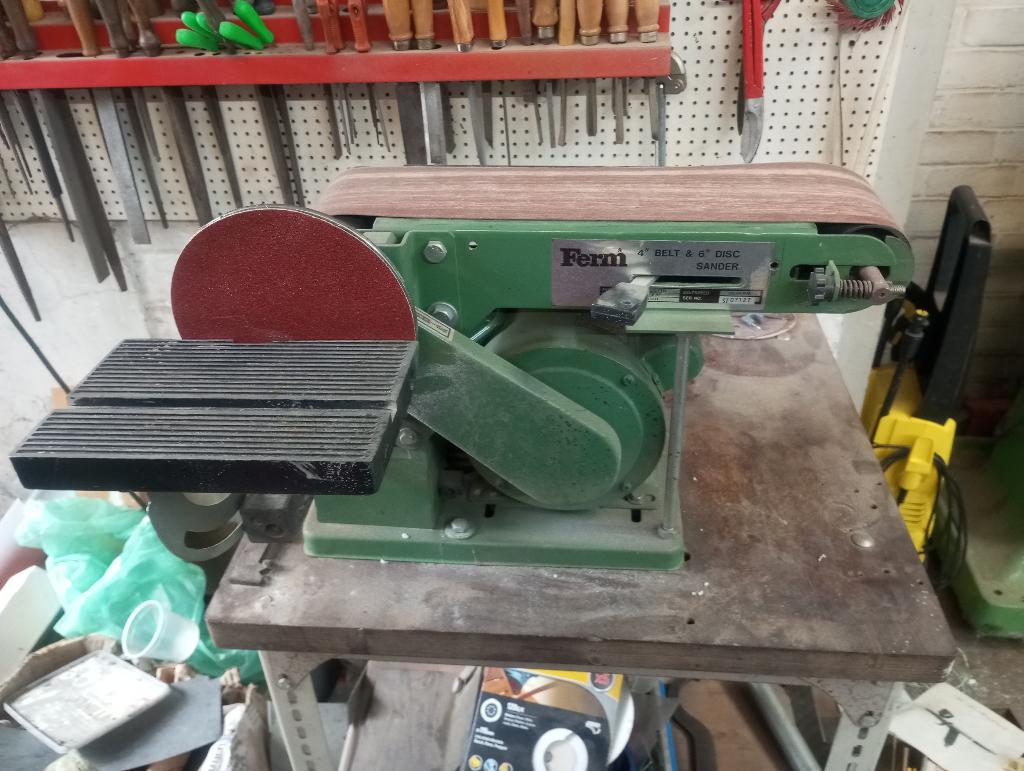 ponceuse a bande, Enlèvement, Utilisé, Moins de 600 watts, Ponceuse à bande
