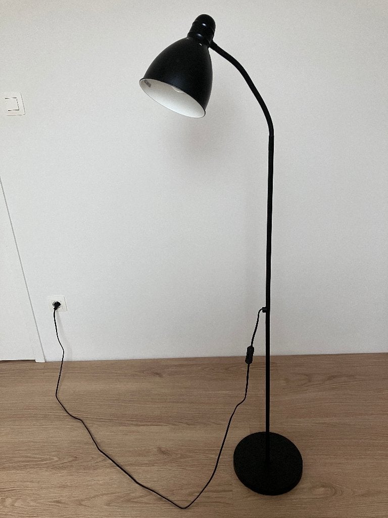 Mooie staande vloerlamp - zwart, zeer goede staat, Ophalen