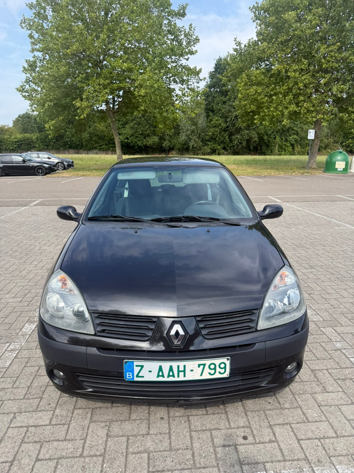 Renault clio benzine met airco  gekeurd, Auto's, 1147 cc, 4 cilinders, Bedrijf, 2 deurs