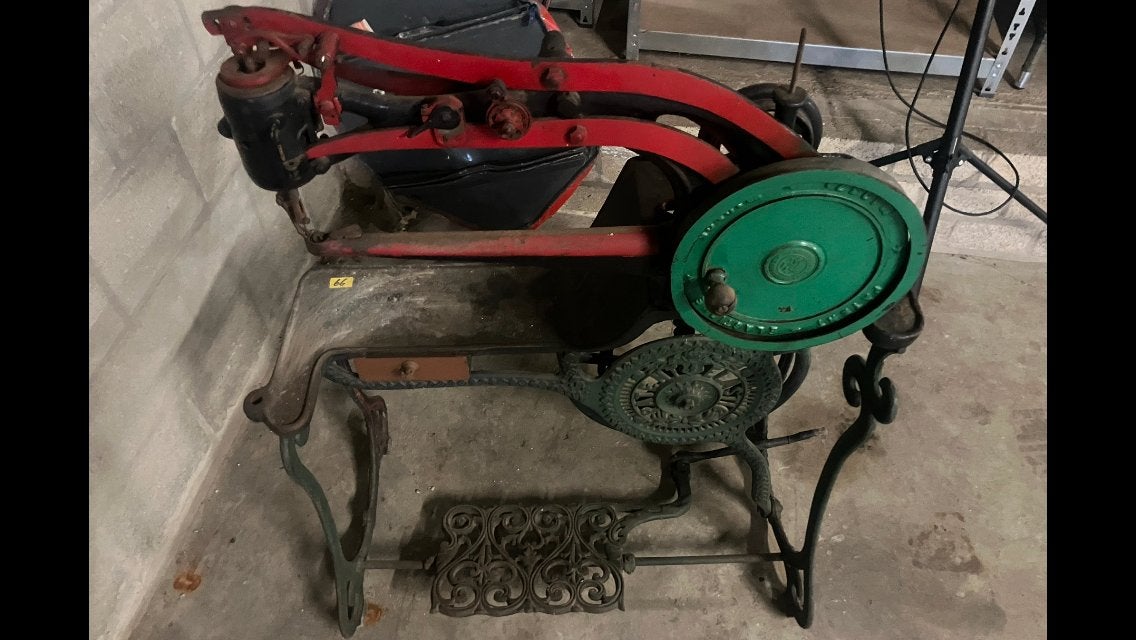 Antiek gietijzer naaimachine voor lederen schoenen enz, Ophalen of Verzenden