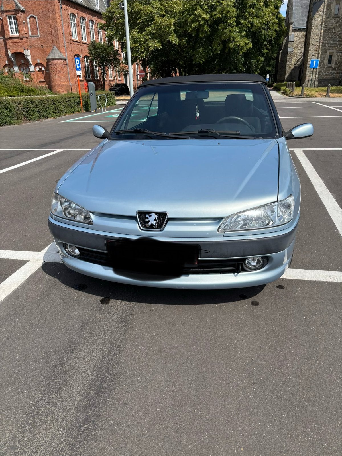 Peugeot 306 cabriolet, Autos, Euro 2, Cabriolet, Boîte manuelle, Noir