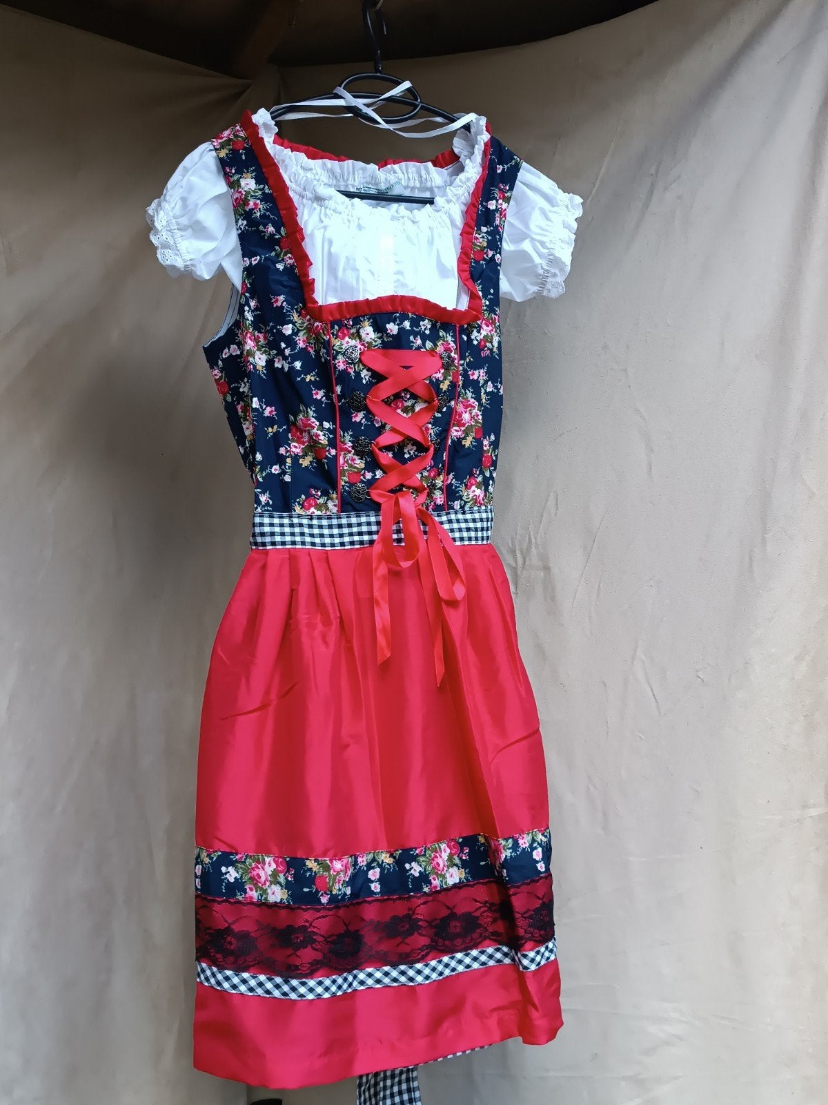 Dirndl Oktoberfest fleurige Jurk mt L/ 40, Kleding | Dames, Ophalen of Verzenden, Nieuw