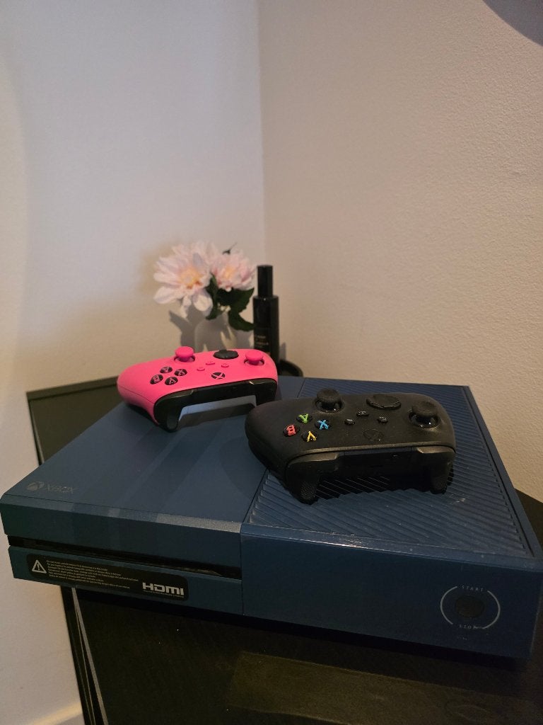Xbox One Forza Motorsport 6 Limited Edition 1TB, Games en Spelcomputers, Ophalen, Xbox One, Met 2 controllers, Zo goed als nieuw