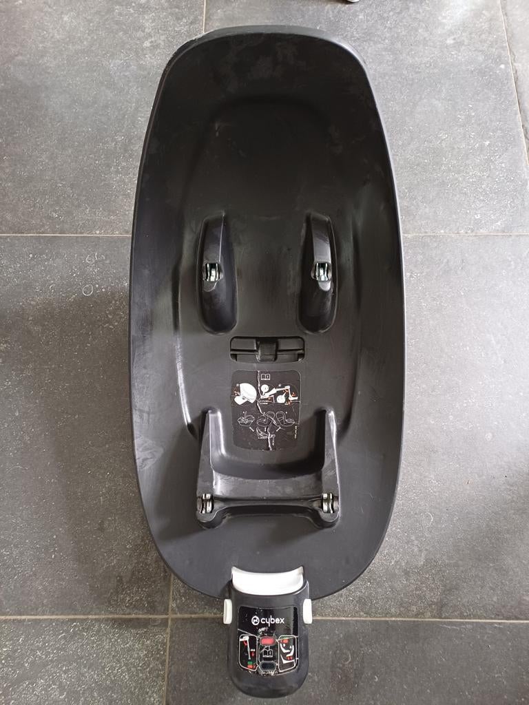Isofix Cybex base M, Enlèvement, Isofix