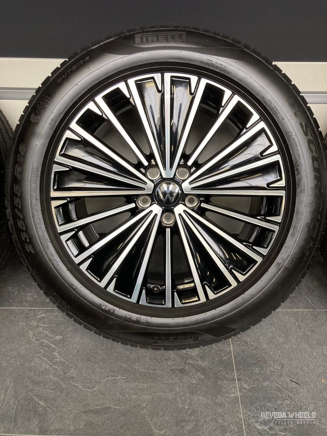 18” originele Volkswagen Tiguan Tayron velgen + banden 5x112, 18 inch, Gebruikt, -, -