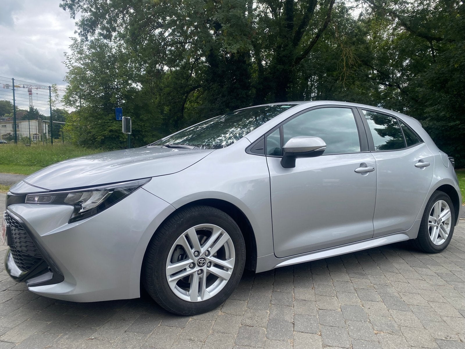 Toyota Corolla 1.8 HYBRIDE/BENZINE * AUTOMAAT*, Auto's, Automaat, Stof, Corolla, 5 deurs