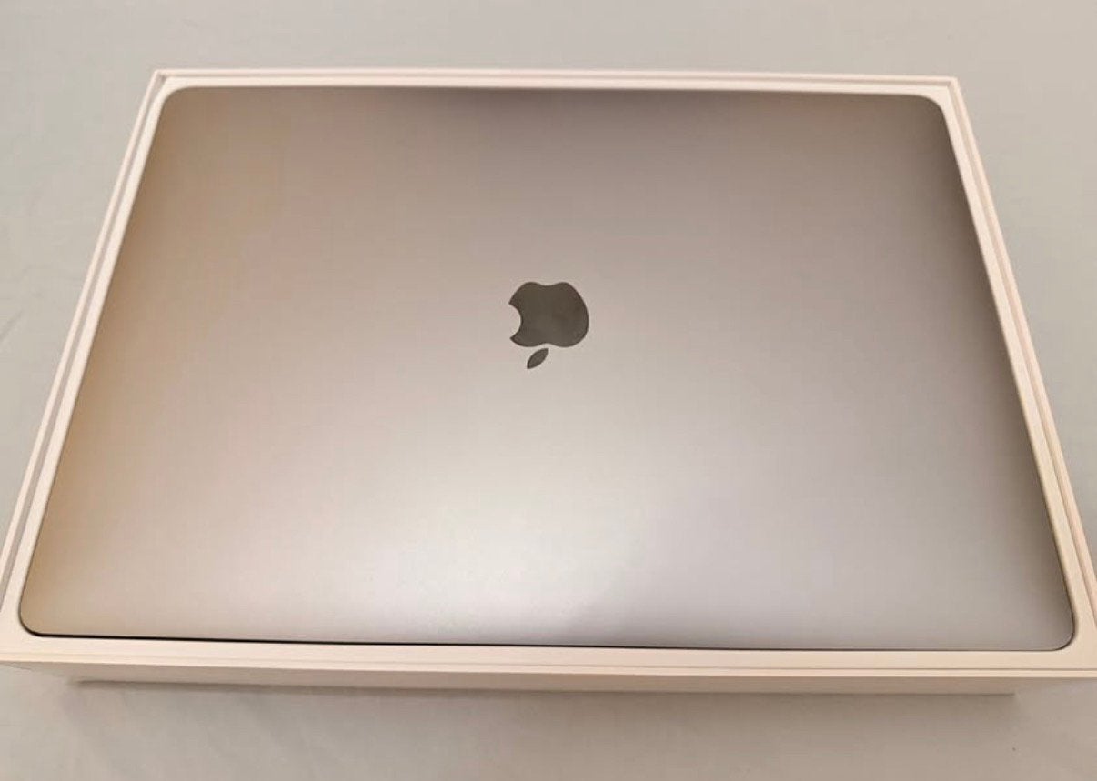 Macbook pro 15 - 2018 i7/16GO/250 GO SSD, Informatique & Logiciels, MacBook Pro, 256 GB, Comme neuf, Enlèvement