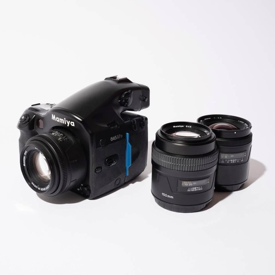 Mamiya 645AFD + 45mm F2.8 + 80mm F2.8 + 150mm F3.5, Enlèvement, Comme neuf, Reflex miroir, Autres Marques