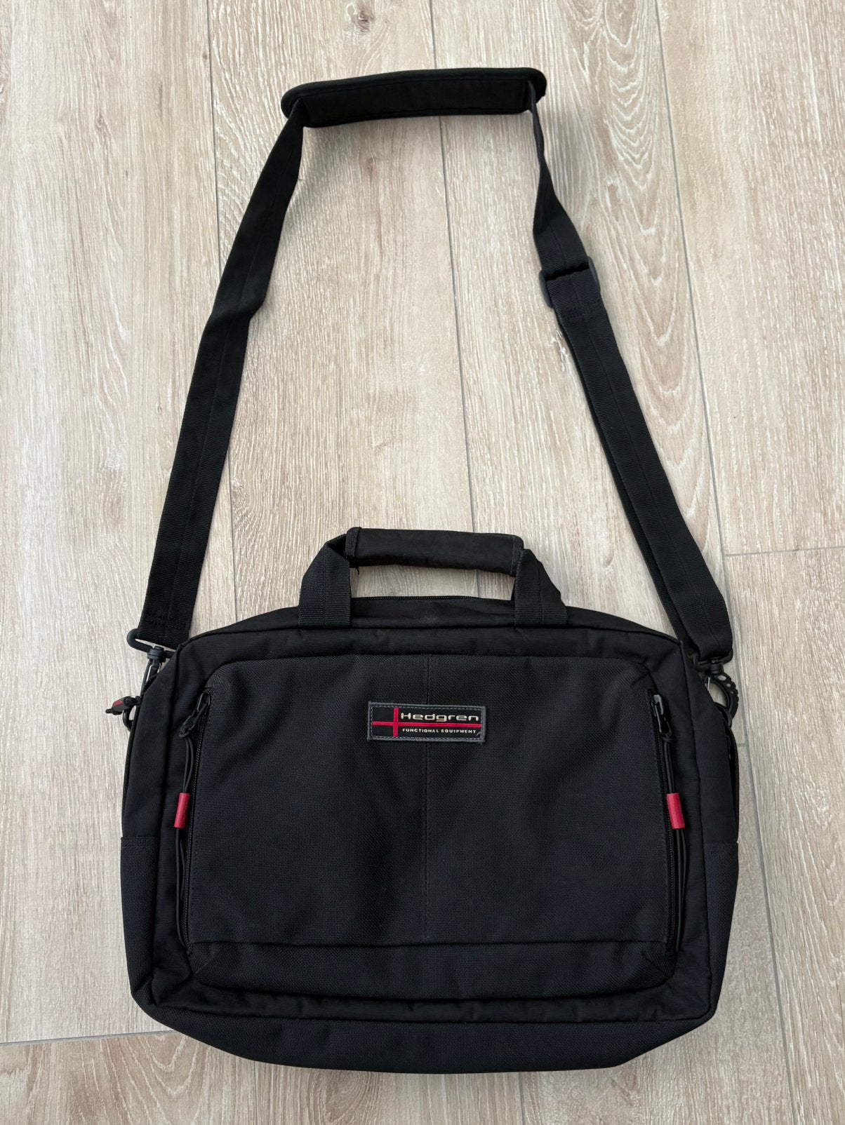 Laptoptas Hedgren- ongebruikt - 40x8,5x29cm, Computers en Software, Ophalen, Trolleytas, Tabletvak, Zo goed als nieuw