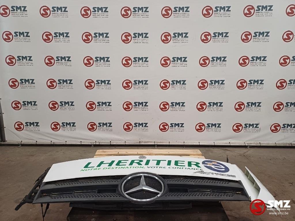 Occ calandre Mercedes, Autos : Pièces & Accessoires, Utilisé, Mercedes-Benz, Carrosserie et Tôlerie