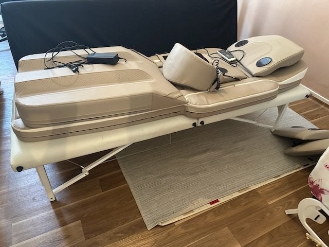 matelas de massage HHP Andumedic 3 + table HHP+ 2 coussins, Sports & Fitness, Produits de massage, Comme neuf, Table de massage