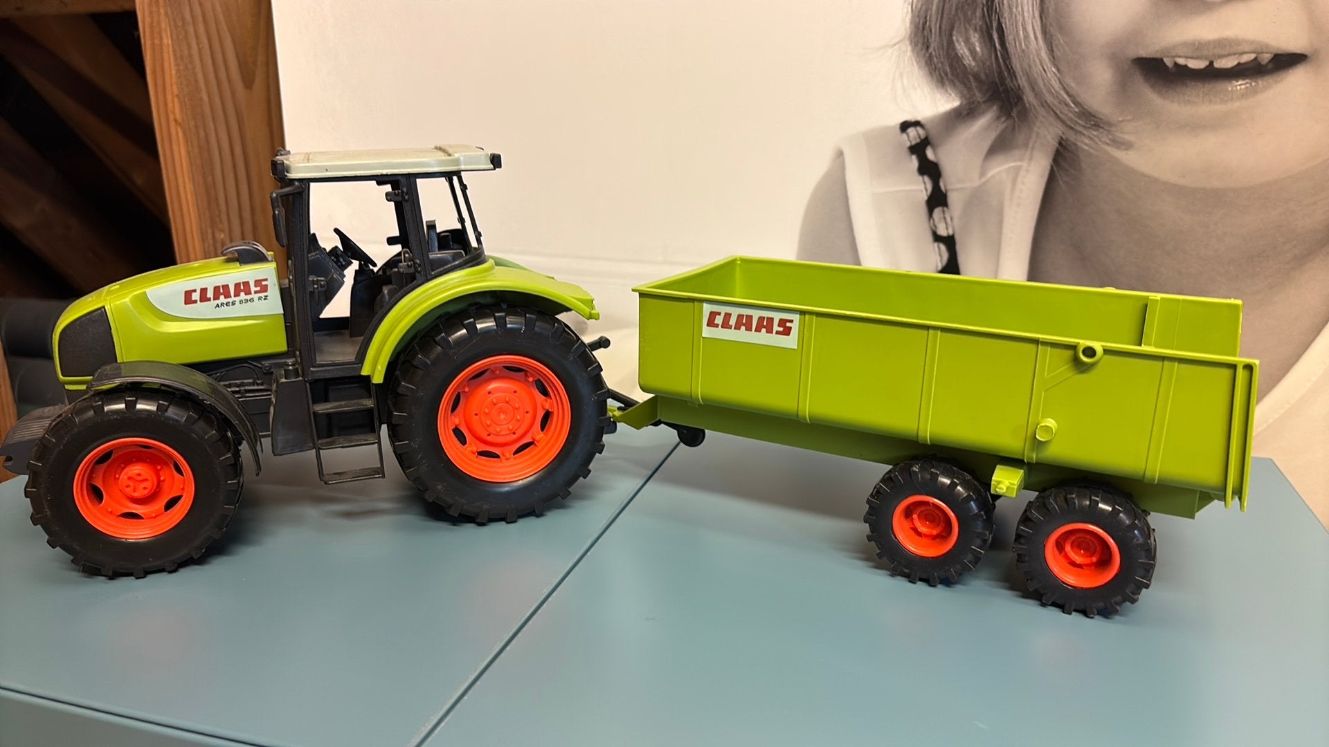 Tractor en kar CLAAS, Ophalen, Zo goed als nieuw