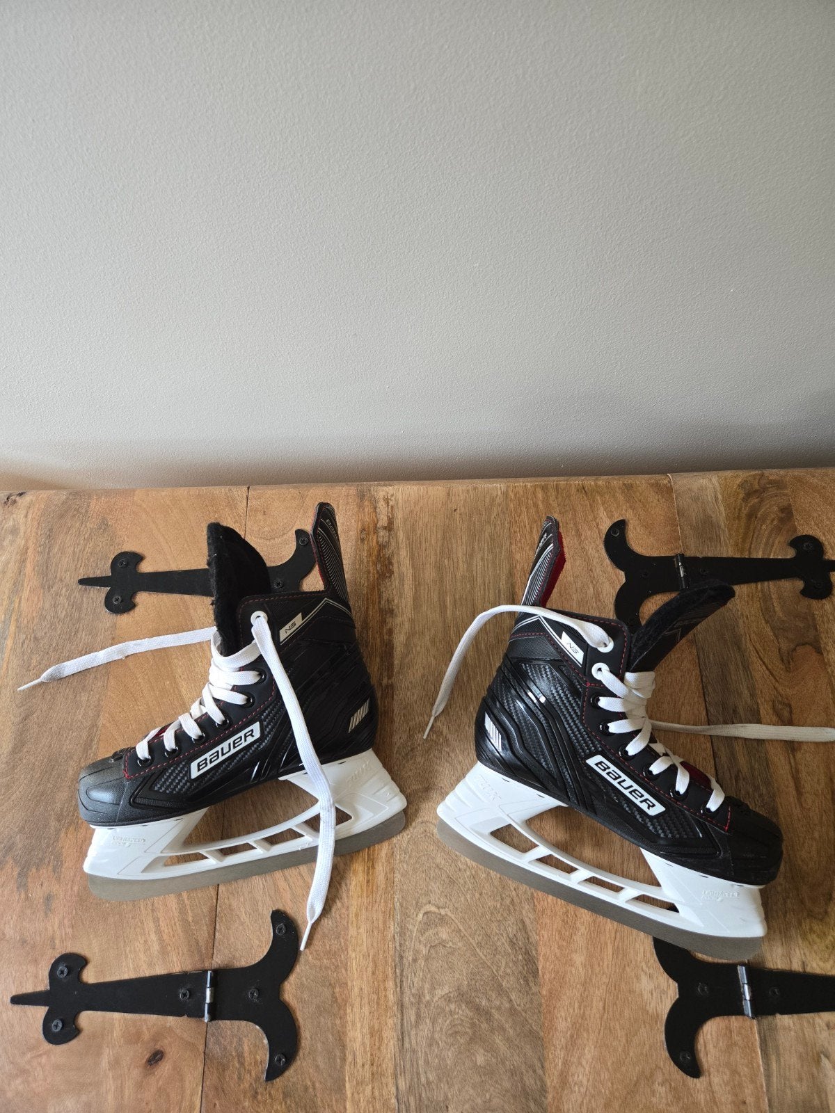 Patins à glace Bauer NS taille 2, Sports & Fitness, Bauer, Comme neuf, Enlèvement, Autres types
