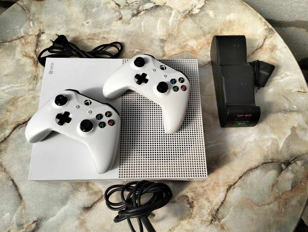 X box 1s(500gb), Consoles de jeu & Jeux vidéo, Jeux | Xbox One, Enlèvement, Utilisé