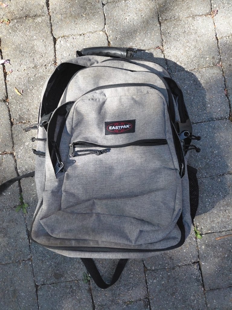 A vendre : sac à dos scolaire Marque Eastpack., Enlèvement, Comme neuf, Gris, Sac à dos