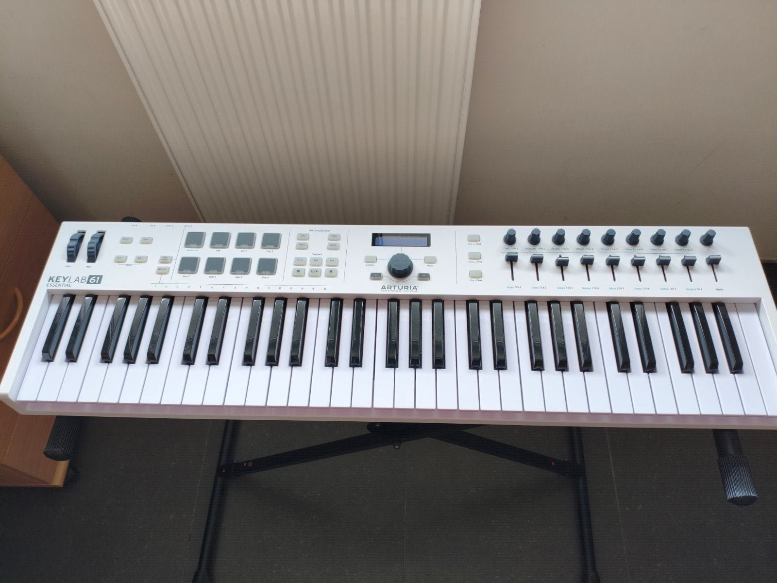 Midi controller Arturia KeyLab Essential 61 – als nieuw, Muziek en Instrumenten, Midi-apparatuur, Ophalen, Zo goed als nieuw